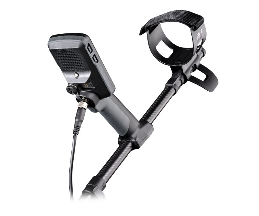 Minelab |  Equinox 700 Metal Detector | LMS Metal Detecting